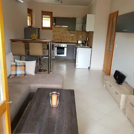 Napsugar Apartman Balatonlelle Exterior photo